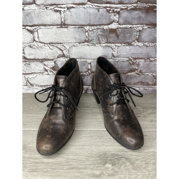 ROCKPORT Cobb Hill Rashel Dark Brown FLoral Leather Laced Booties Women 9M US/40 - Picture 2 of 16